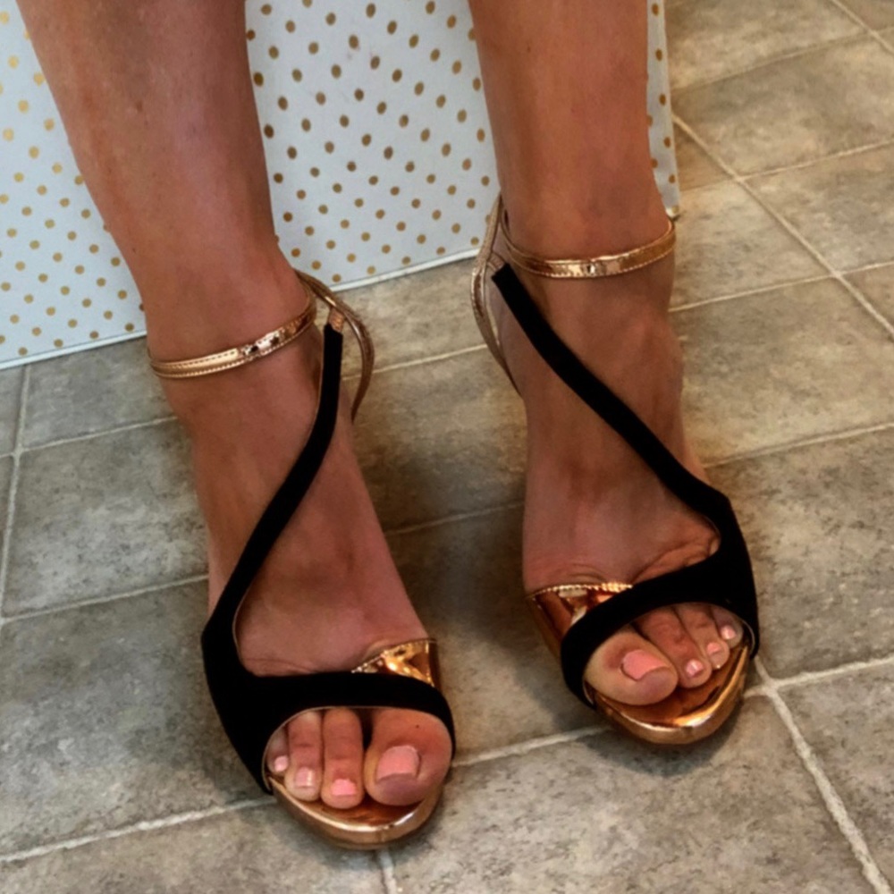 🔥1 DAY SALE!!! SUPER HOT LOB HEELS BRAND NEW🔥